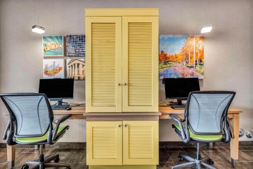 home2 suites by hilton raleigh state arena
