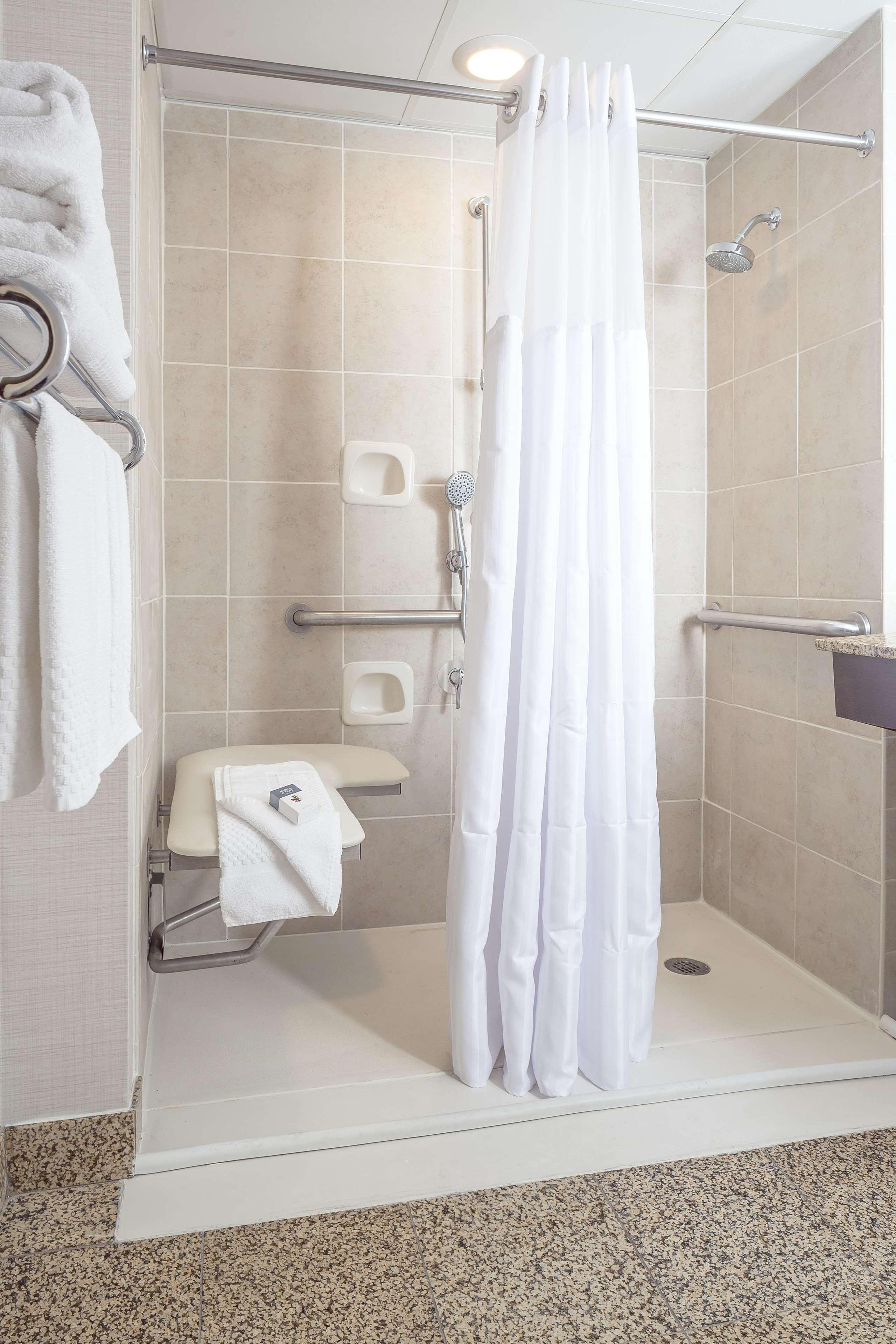 doubletree by hilton boston milford