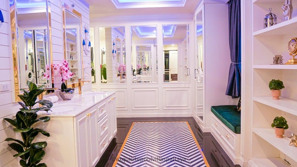 exquisite pool villa i