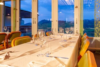 Hotel Swiss Views,,2 star