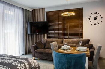 tatra square apartments