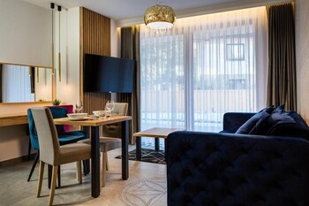 tatra square apartments