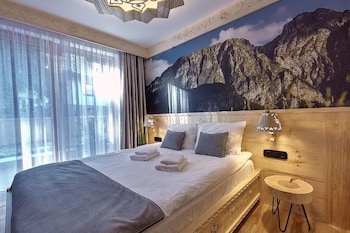 tatra square apartments