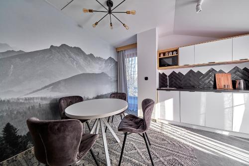 tatra square apartments