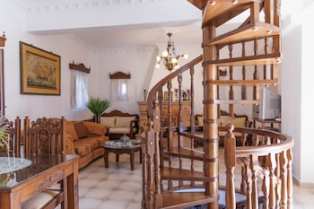 Castello Di Haria,,3 star