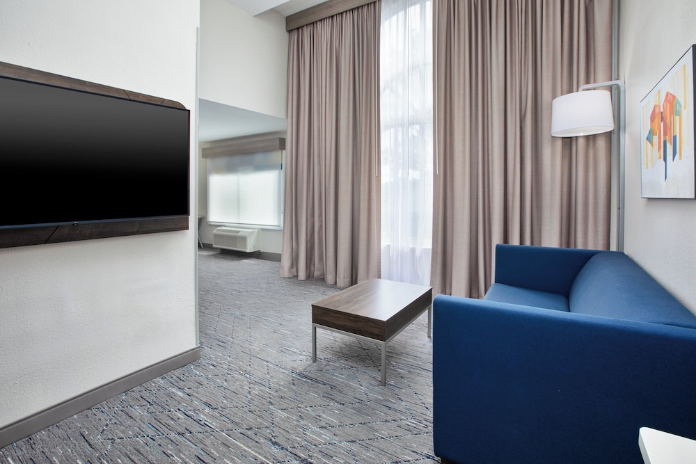 holiday inn express and suites w monroe by ihg