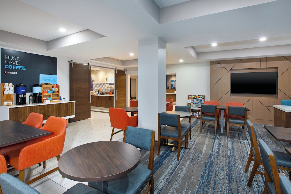 holiday inn express and suites w monroe by ihg