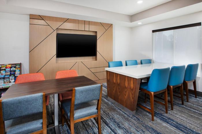 holiday inn express and suites w monroe by ihg