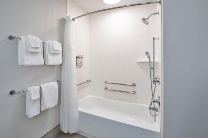 holiday inn express and suites w monroe by ihg