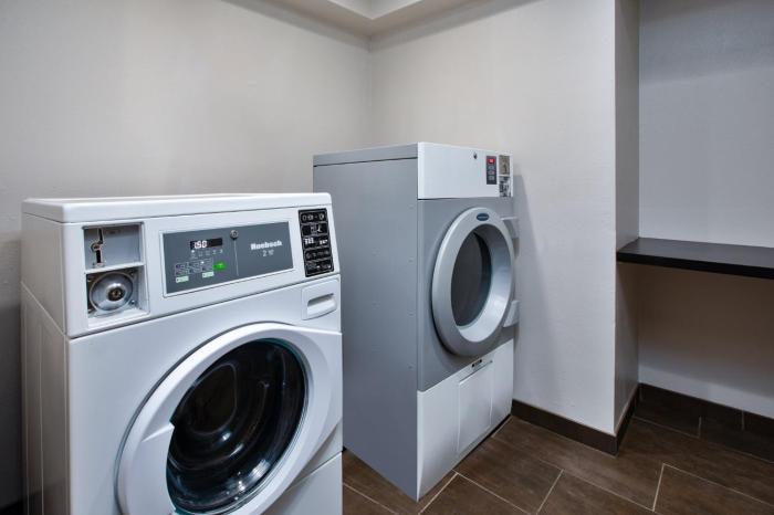 holiday inn express and suites w monroe by ihg