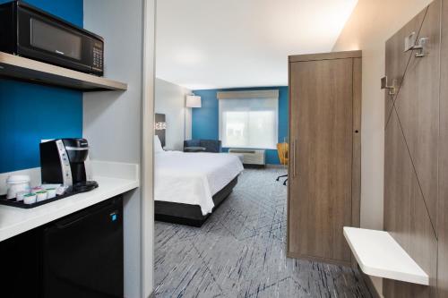 holiday inn express and suites w monroe by ihg