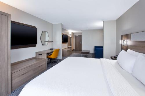 holiday inn express and suites w monroe by ihg