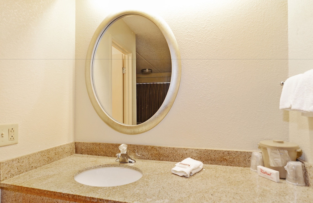 red roof inn west monroe