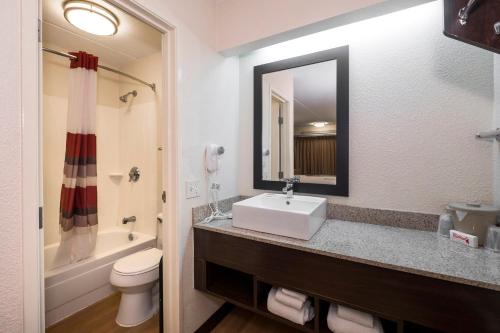 red roof inn west monroe