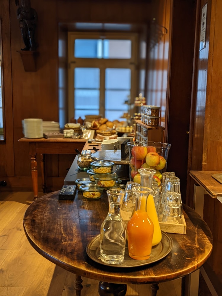 hotel baren
