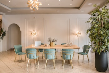 makis hotel skala