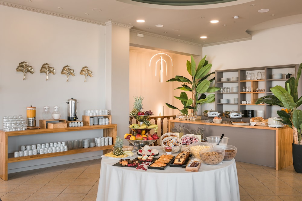makis hotel skala