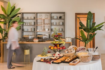 makis hotel skala