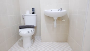 clean and comfy 2br apartment at puncak kertajaya