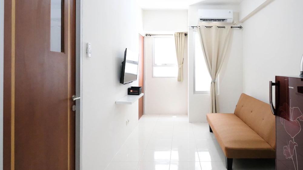 clean and comfy 2br apartment at puncak kertajaya