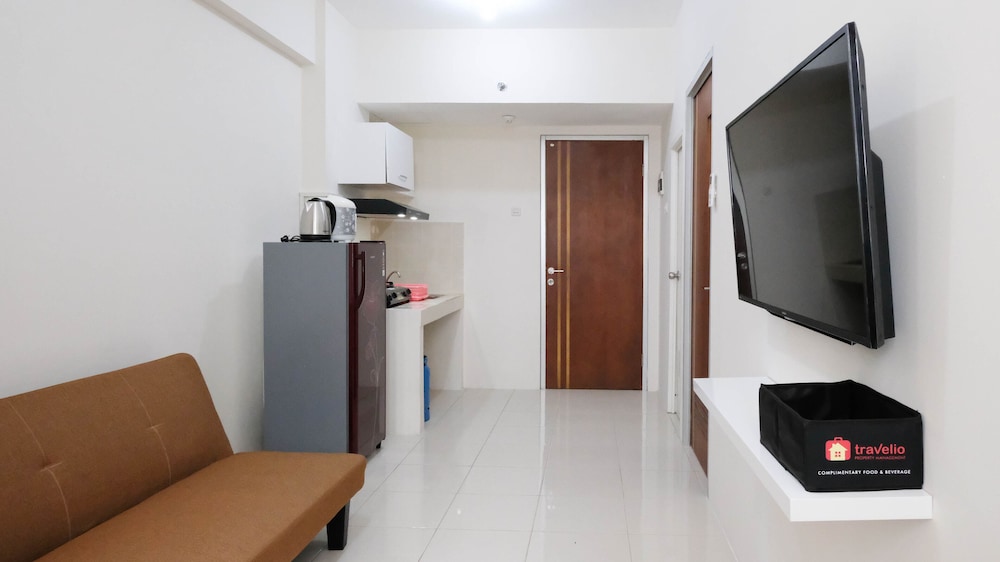 clean and comfy 2br apartment at puncak kertajaya