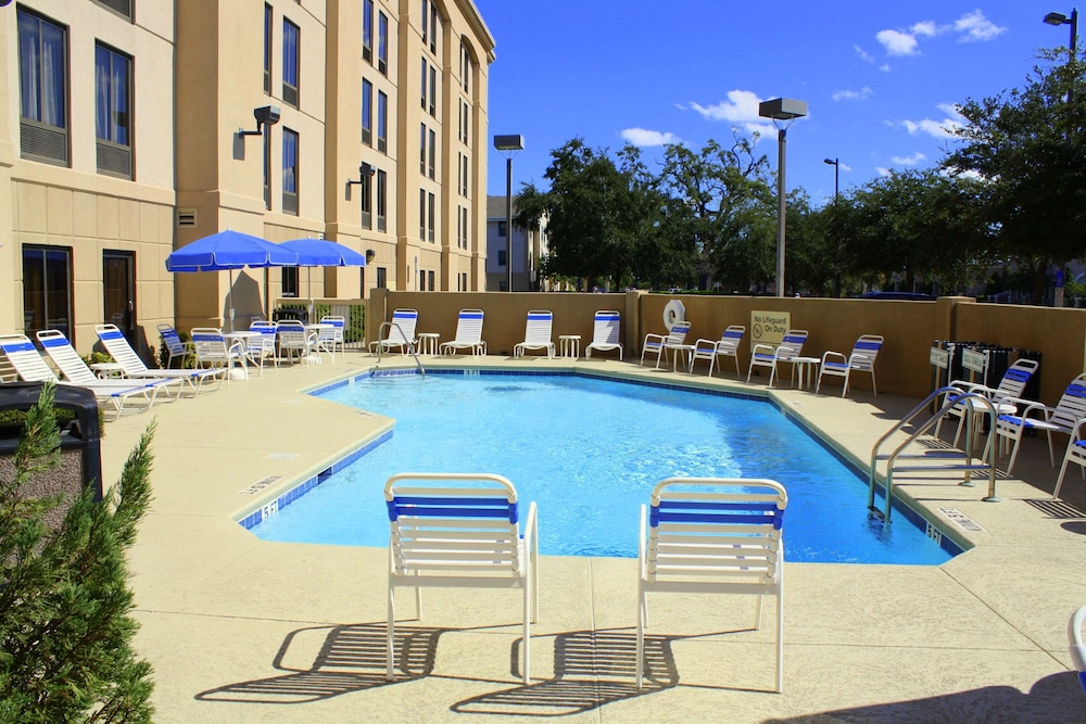 hampton inn jacksonville downtown i 95