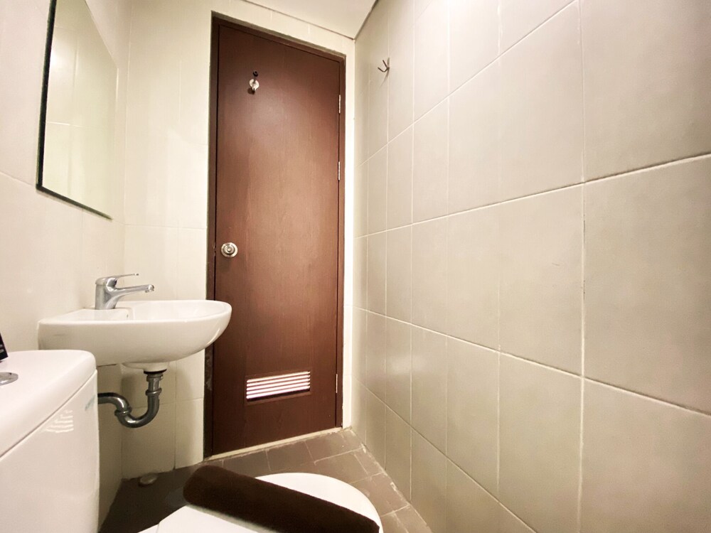 fancy and nice 2br apartment at skyland city jatinangor