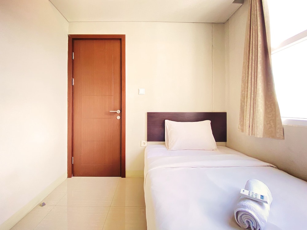 fancy and nice 2br apartment at skyland city jatinangor