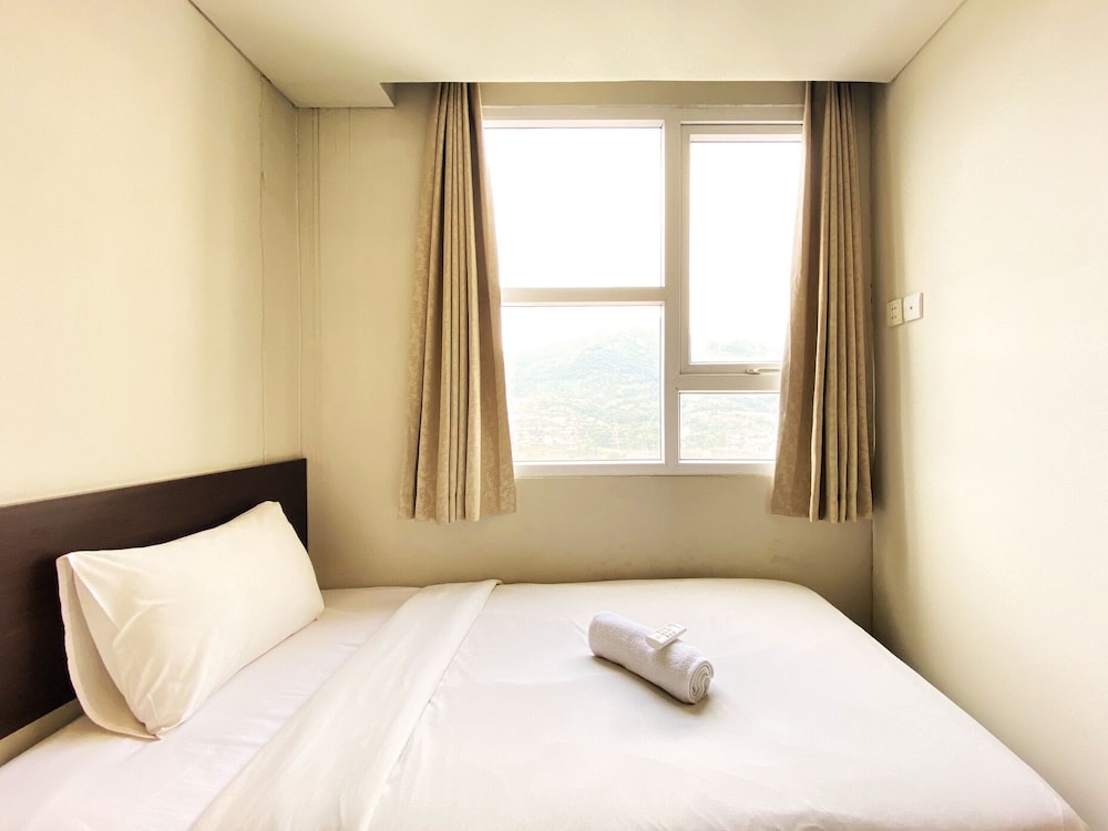 fancy and nice 2br apartment at skyland city jatinangor