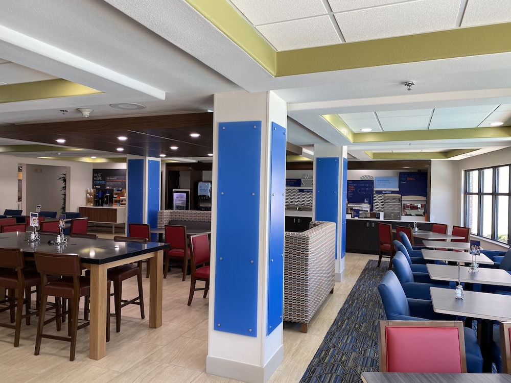 holiday inn express jacksonville blount island by ihg