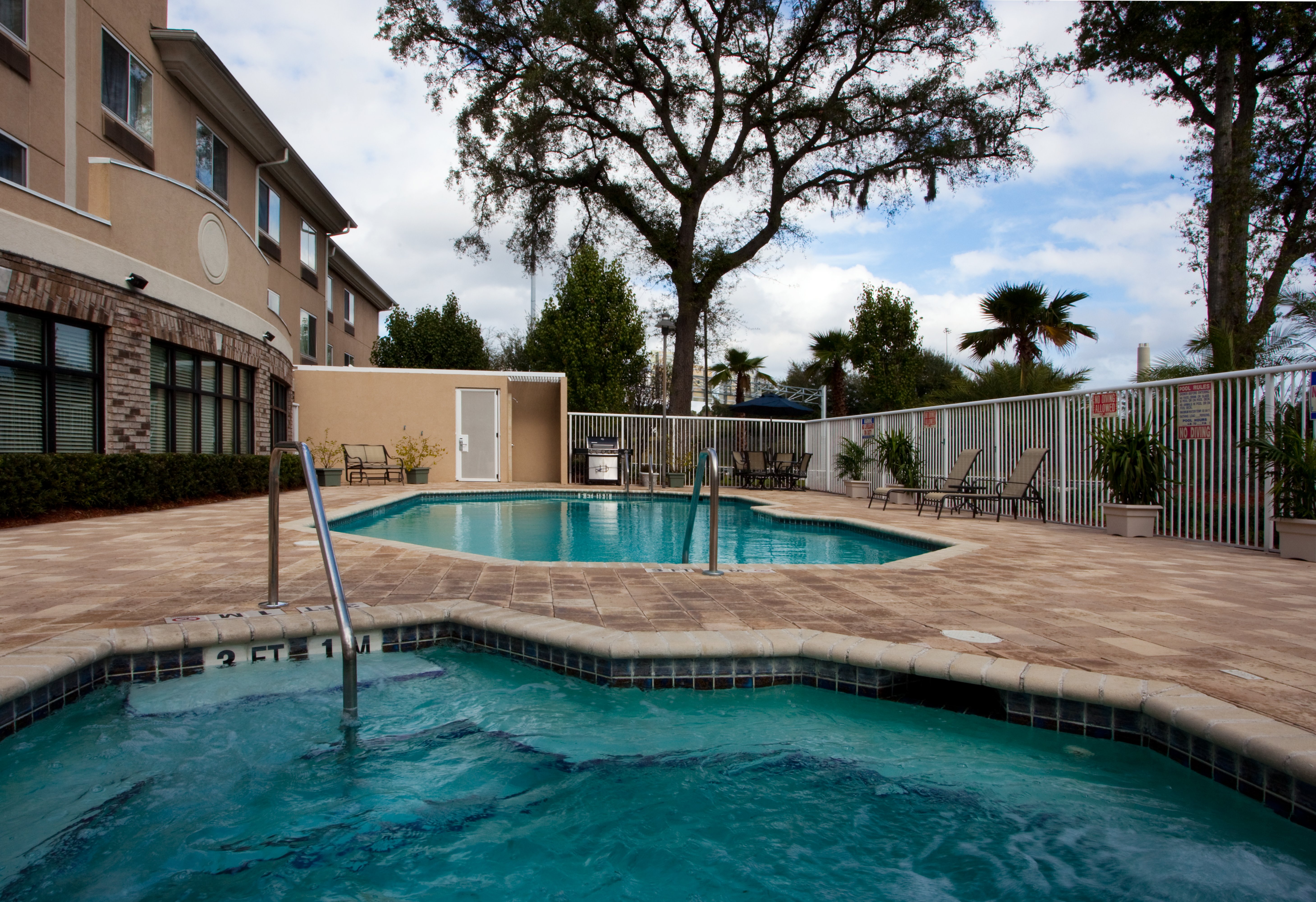 holiday inn express jacksonville blount island by ihg