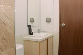 pleasurable 2br transpark juanda apartment