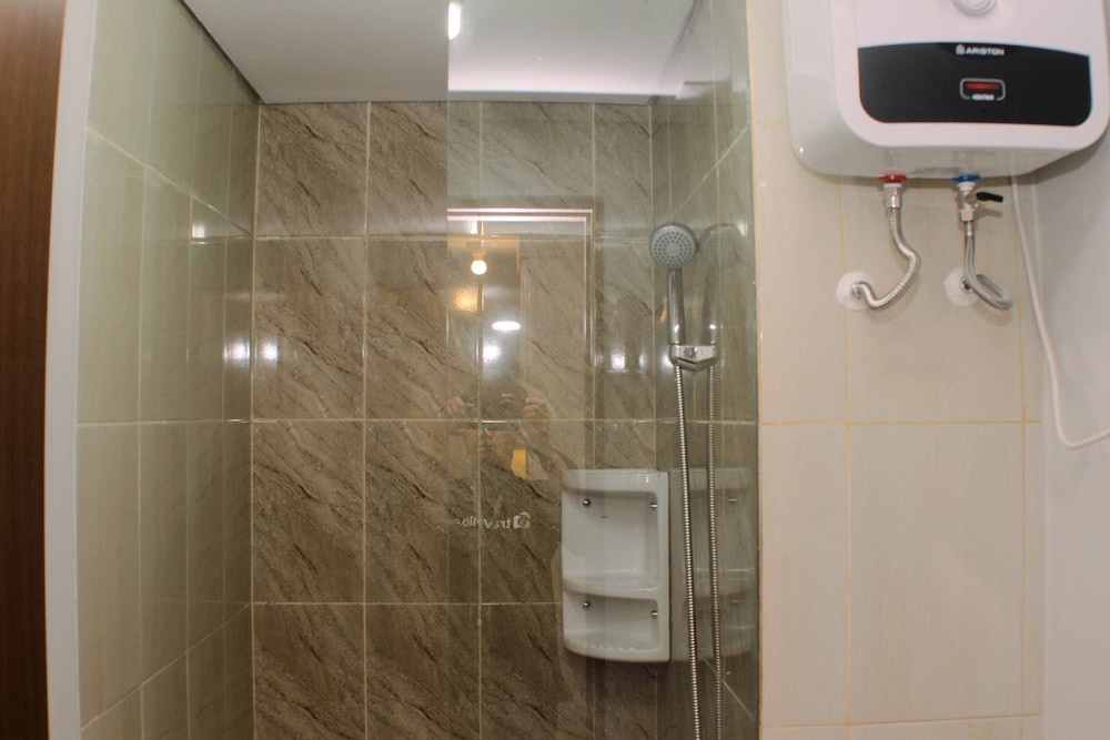 pleasurable 2br transpark juanda apartment