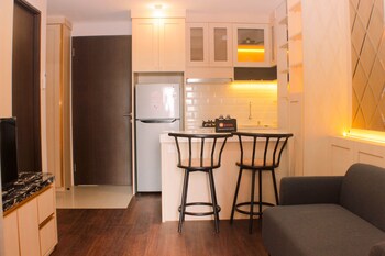 pleasurable 2br transpark juanda apartment