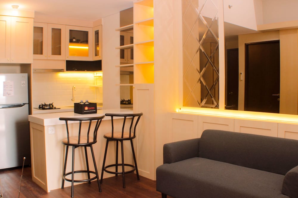pleasurable 2br transpark juanda apartment