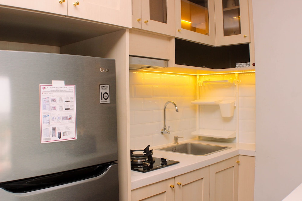 pleasurable 2br transpark juanda apartment