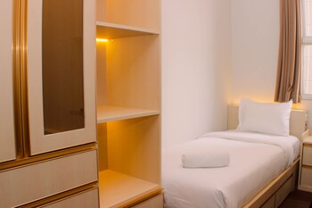 pleasurable 2br transpark juanda apartment