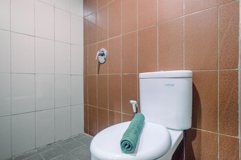 comfort and minimalist 1br at atlanta residences