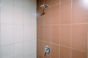 comfort and minimalist 1br at atlanta residences