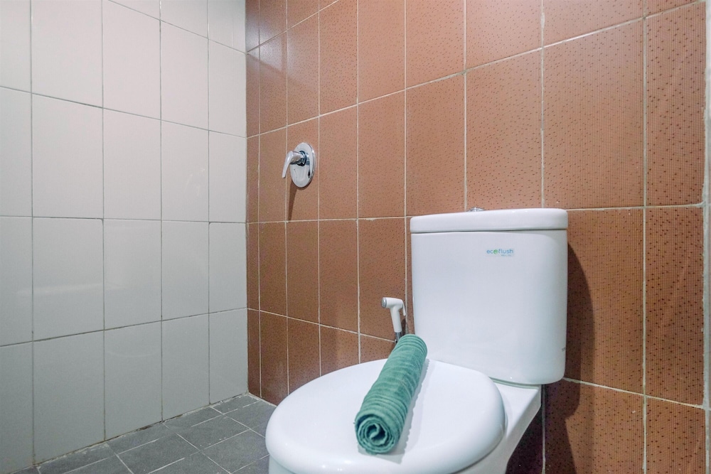 comfort and minimalist 1br at atlanta residences