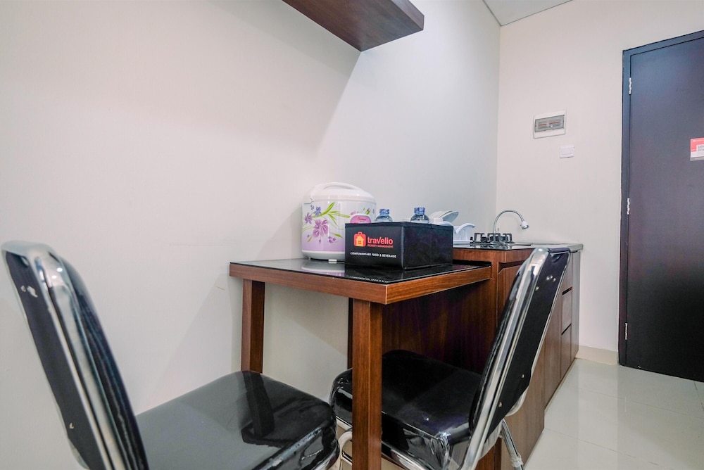 comfort and minimalist 1br at atlanta residences