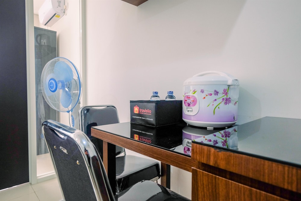 comfort and minimalist 1br at atlanta residences