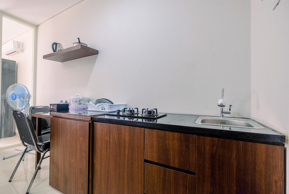 comfort and minimalist 1br at atlanta residences