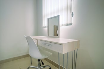 comfort and minimalist 1br at atlanta residences