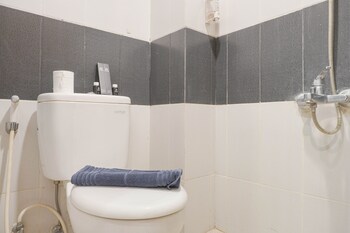 combine 2br at cinere bellevue suites apartment