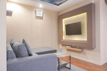combine 2br at cinere bellevue suites apartment