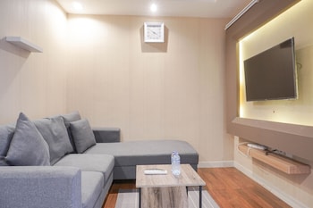 combine 2br at cinere bellevue suites apartment