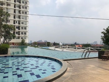 combine 2br at cinere bellevue suites apartment
