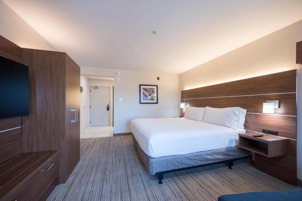 holiday inn express grover beach by ihg