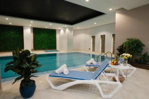 cantonal hotel by warwick